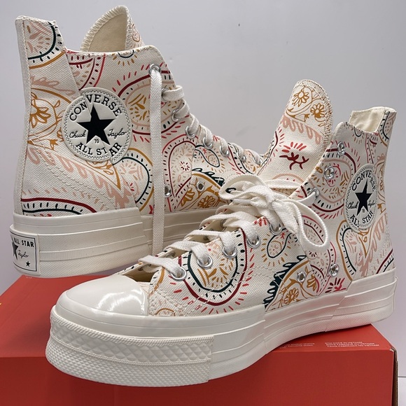 Converse Men’s High-Top Sneakers Platforms A08172C
CHUCK 70 PLUS HI
EGRET/BLPINK - Picture 9 of 16